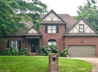 2005 Hickory Rd, Vestavia Hills, AL 35216