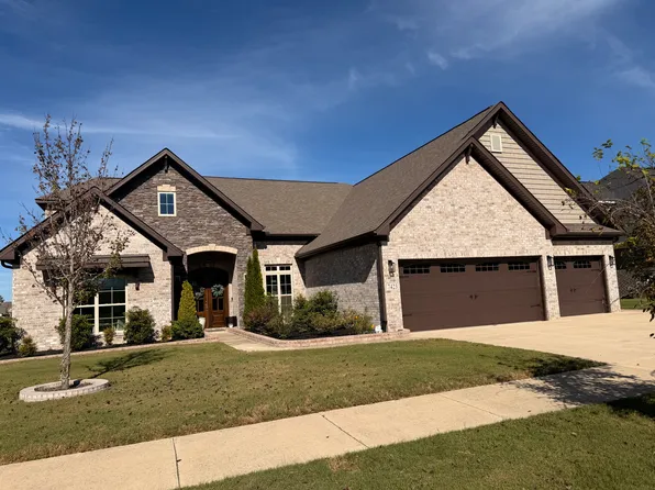 7423 Flint Crossing Cir, Owens Cross Roads, AL 35763