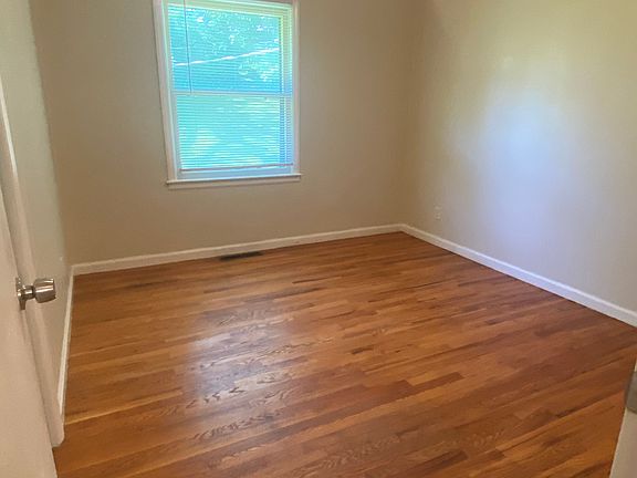 5th image of 6103 Fairlane Dr
