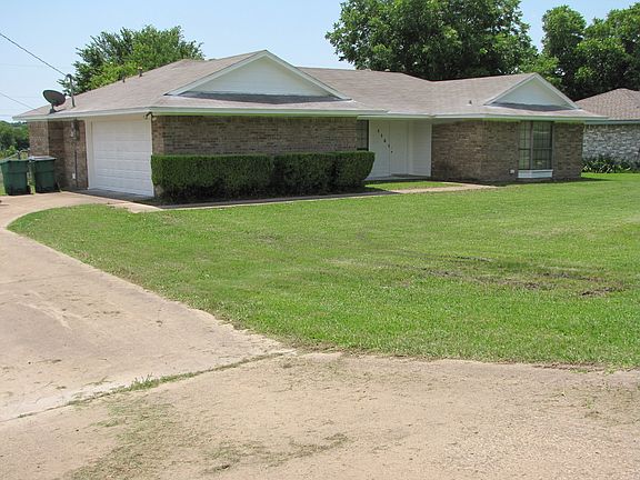 Left view of property