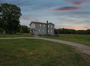 702 Burkey Rd, Enon Valley, PA 16120