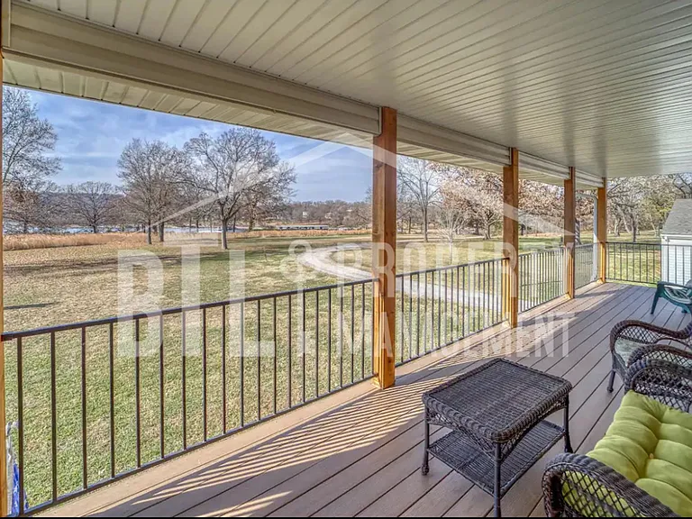 134 Lake Village Ln — Photo 8