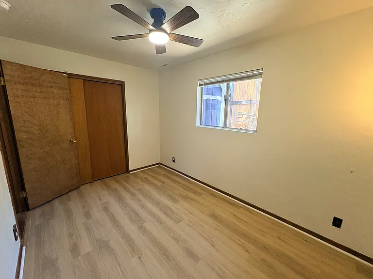 344 Downey Dr — Photo 13