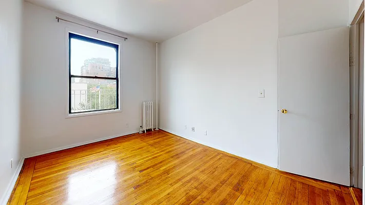 Rented by Bond New York | media 8