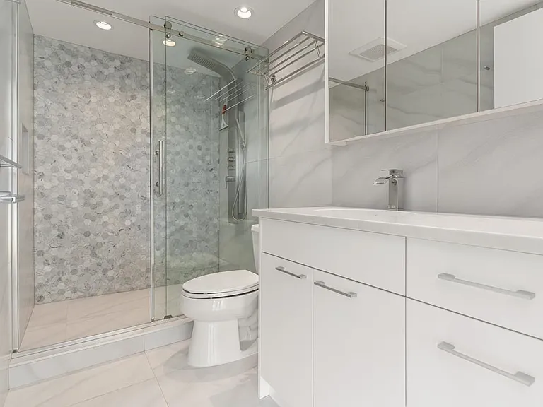 125 Milross Ave #704 — Photo 17