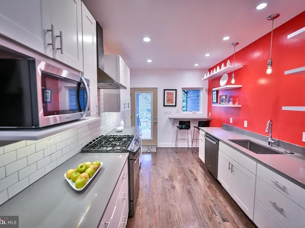 2919 Keswick Rd, Baltimore, MD 21211