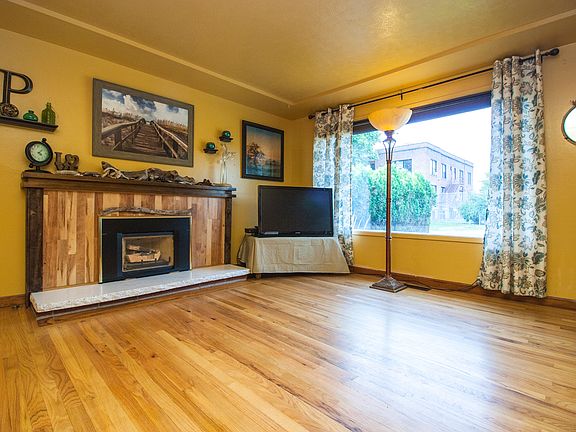 2nd image of 3411 W Garland Ave