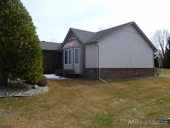 2nd image of 23190 Scotch Pine Ln