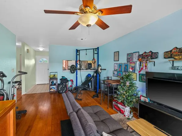 1970 Hanalima St APT A104, Lihue, HI 96766