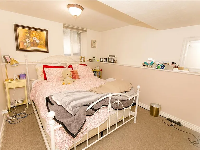 75 N East St #1 — Photo 3