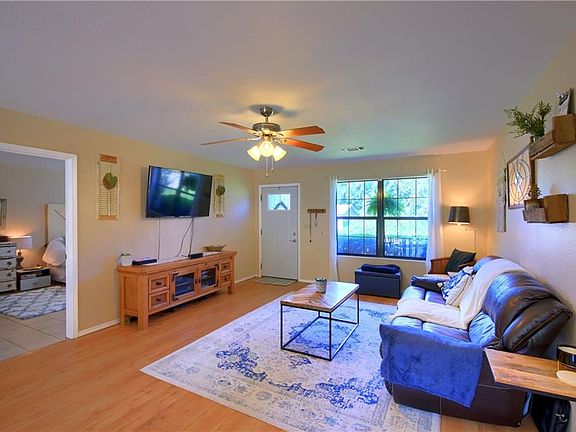 5th image of 109 W Maunalua Dr