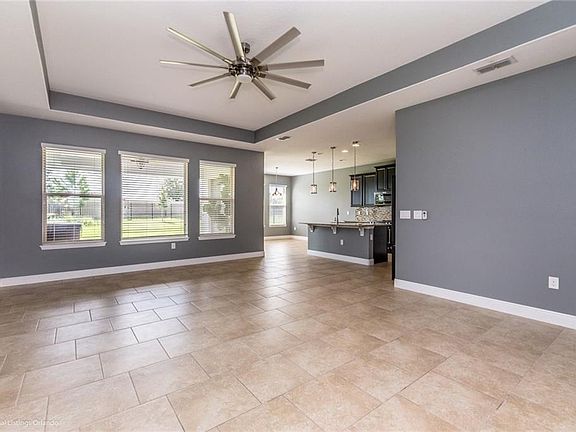 5th image of 8517 Bayview Crossing Dr
