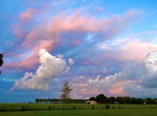 15300 Lake Iola Rd, Dade City, FL 33523