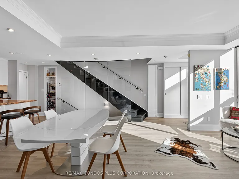 5 Marine Parade Dr #Townhouse 125 — Photo 9
