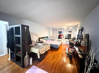 227 E 7th St #6S, Brooklyn, NY 11218