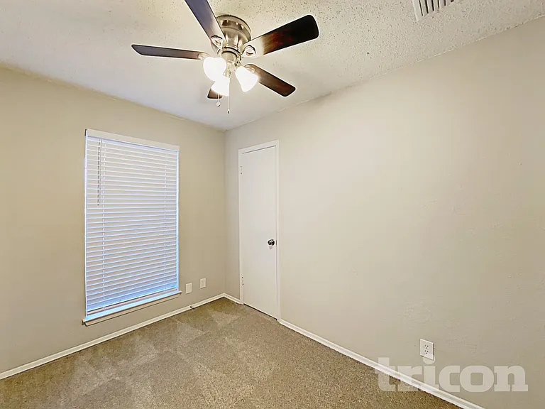 155 Bellvue Dr — Photo 12