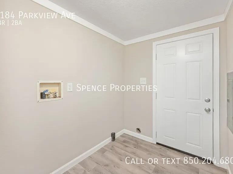 3184 Parkview Ave — Photo 24