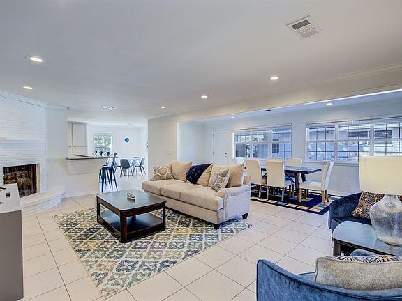 Living Room/Dining Room/Breakfast Room