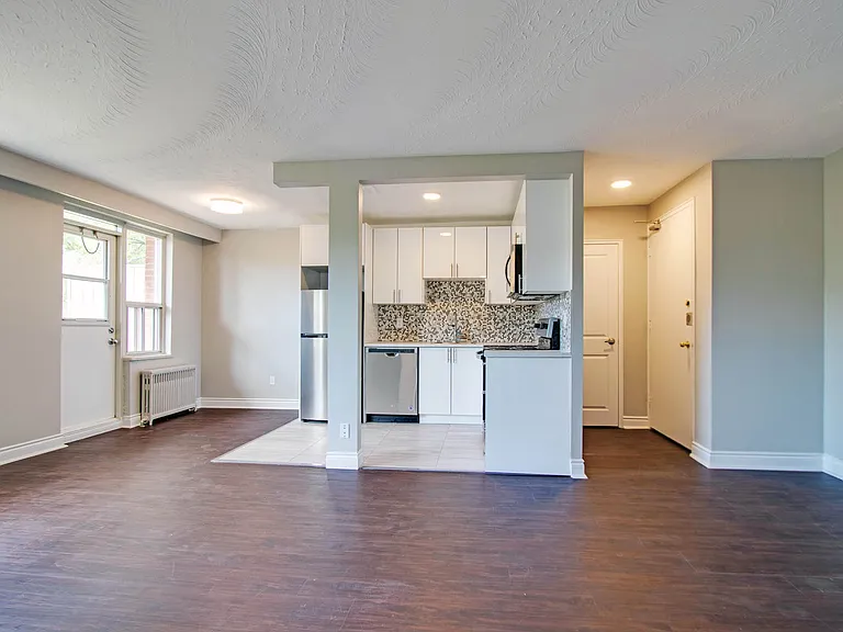 65 Windermere Ave — Photo 14