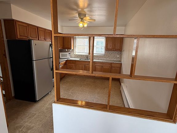 4th image of 6558 W Montrose Ave