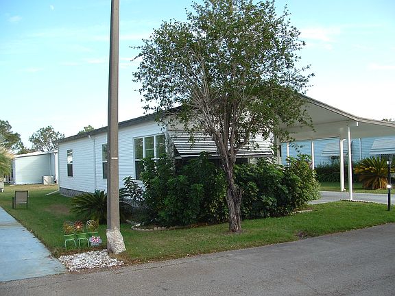 4th image of 1753 Douglas Ave