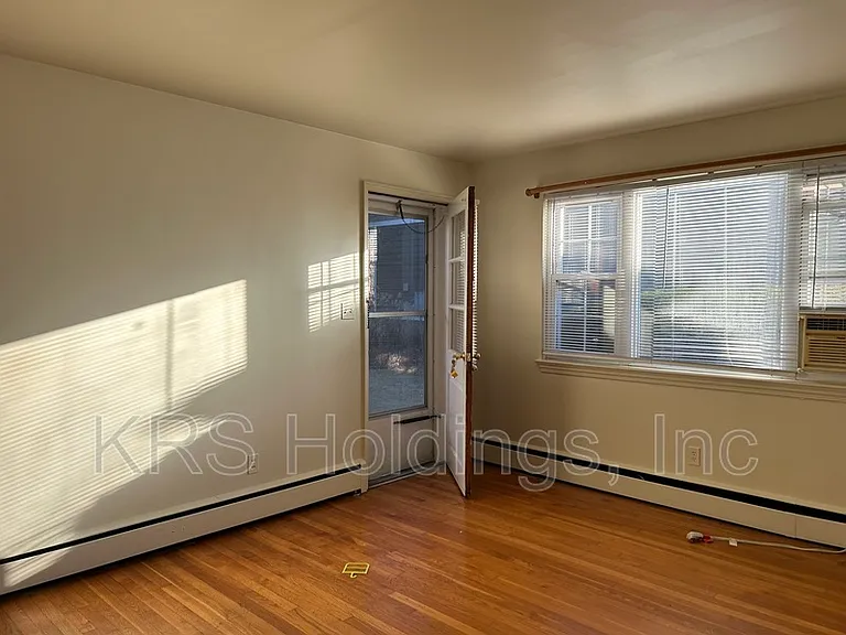383 Monticello Ave — Photo 5