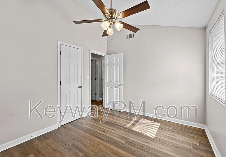 2631 Drayton Dr — Photo 17