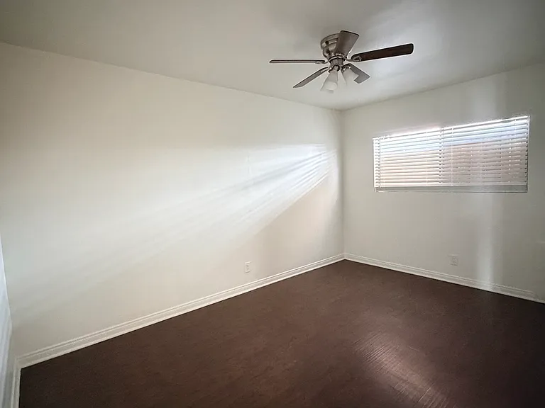 4219 Marine Ave #1/2 — Photo 8