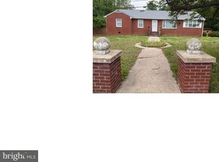 130 Sanford Dr, Fredericksburg, VA 22406