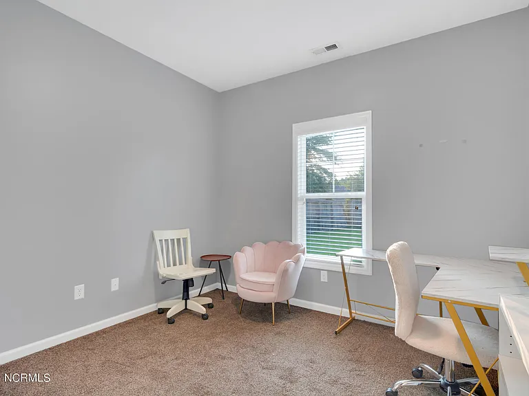 333 Kingston Rd — Photo 16