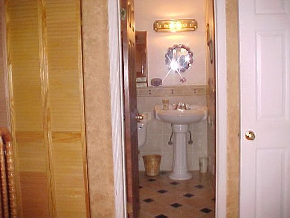 LAUNDRY AREA