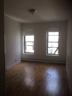 Rented by Skyline Realty LLC II | media 4