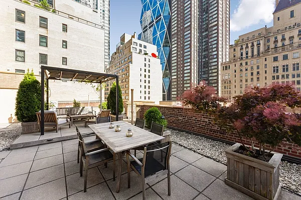 Sold by Compass | media 12