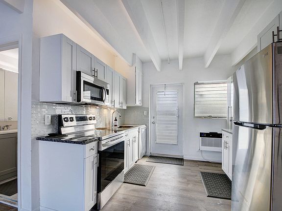 5th image of 4001 S Ocean Boulevard #318