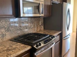 970 Cottonwood Dr, Calimesa, CA 92320
