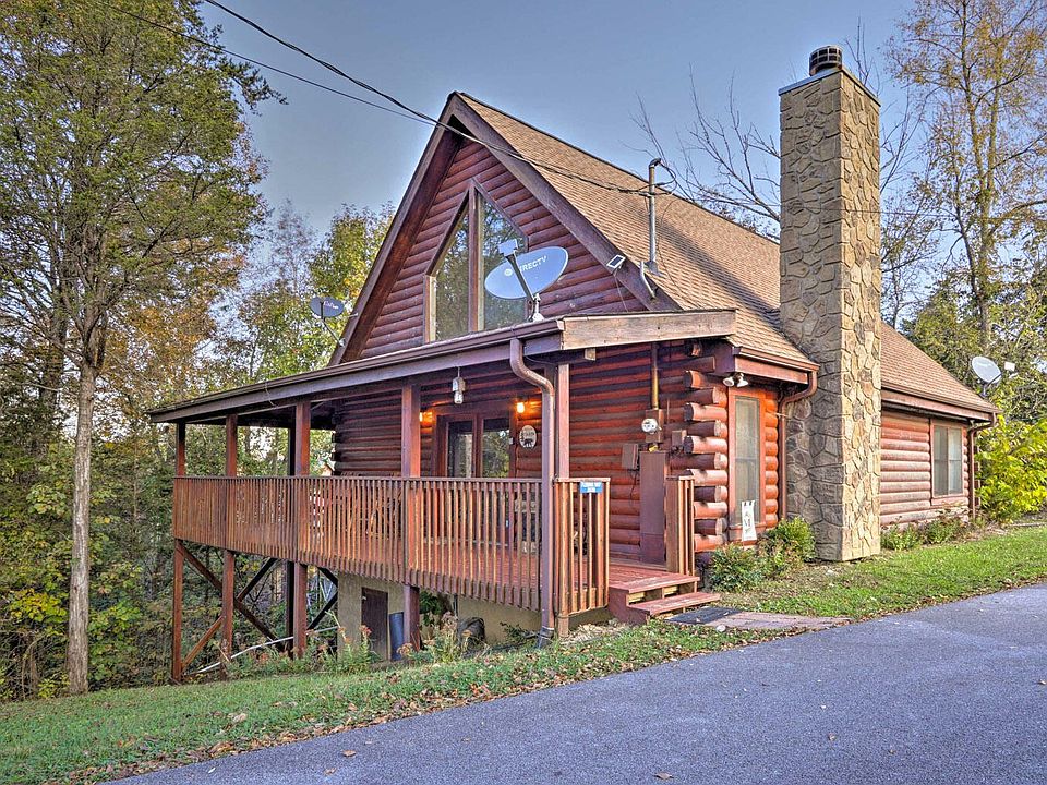 1st image of 2539 Fleming Way