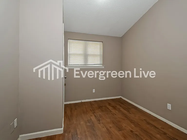 1597 Whitehead Dr — Photo 12