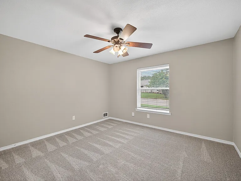 9660 Timberleaf Dr — Photo 41