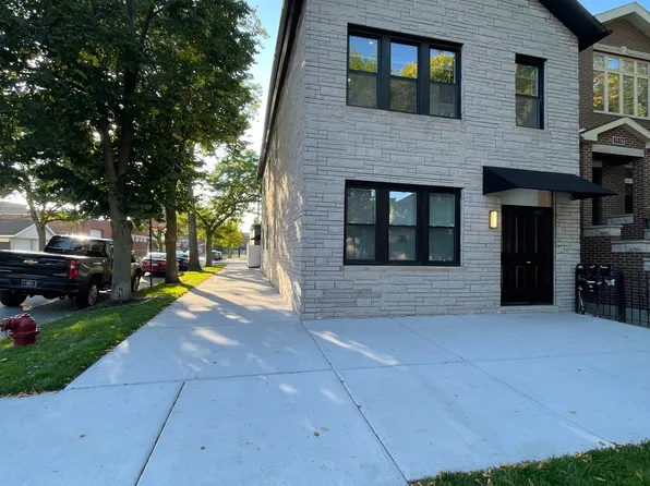 3558 S Emerald Ave, Chicago, IL 60609