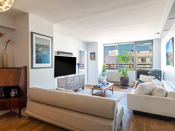 2nd image of 4-74 48th Ave Penthouse 2-C