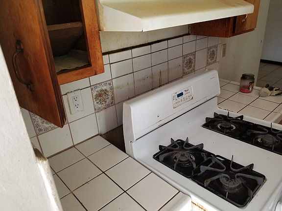 2nd image of 7514 Bowen Cir