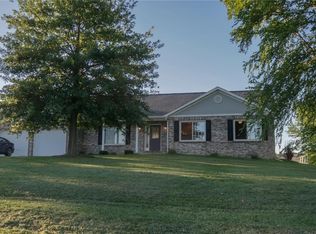 3823 McCoy Rd, Bethalto, IL 62010