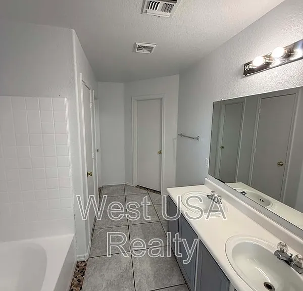 1261 E Dust Devil Dr — Photo 16