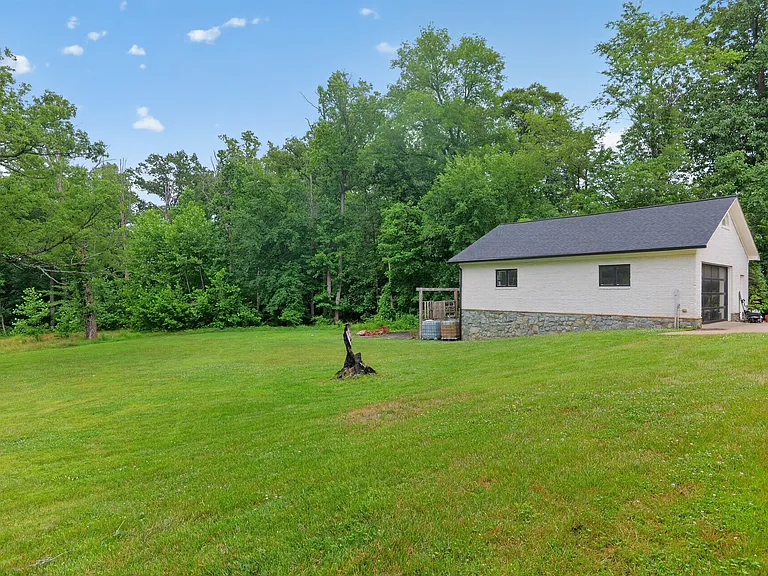 7818 Leland Rd — Photo 47