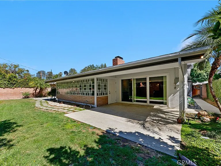 22951 Austin St — Photo 54