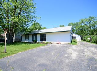 308 Laurel Ln, Streamwood, IL 60107