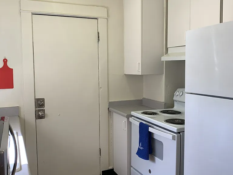 1200 N Campbell Ave — Photo 5