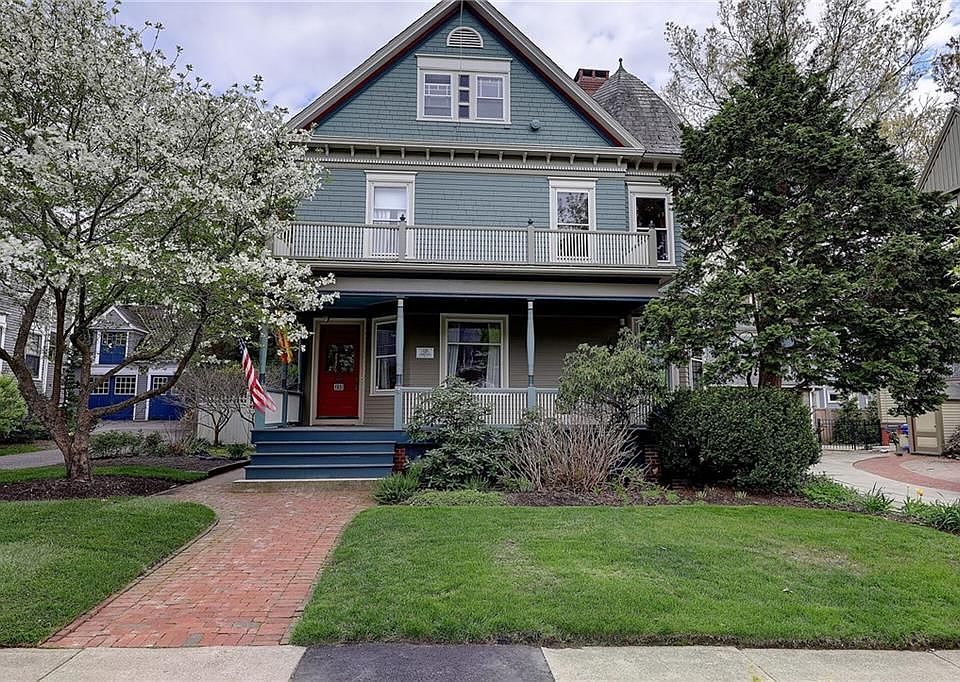 251 Olney St, Providence, RI 02906 Zillow