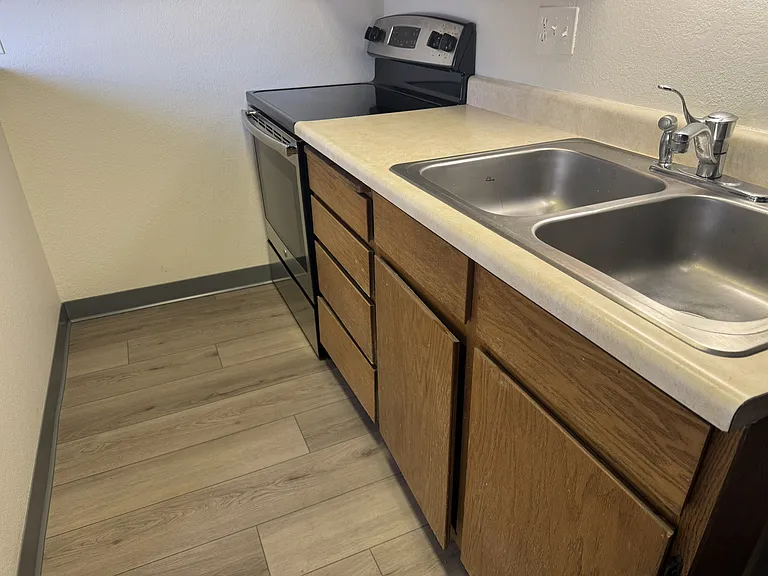 3601 Gypsum Rd #2 — Photo 5