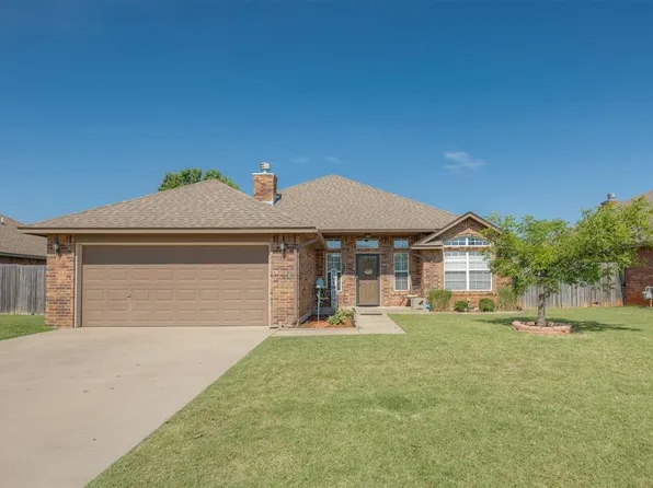 725 S Pointe Ln, Mustang, OK 73064